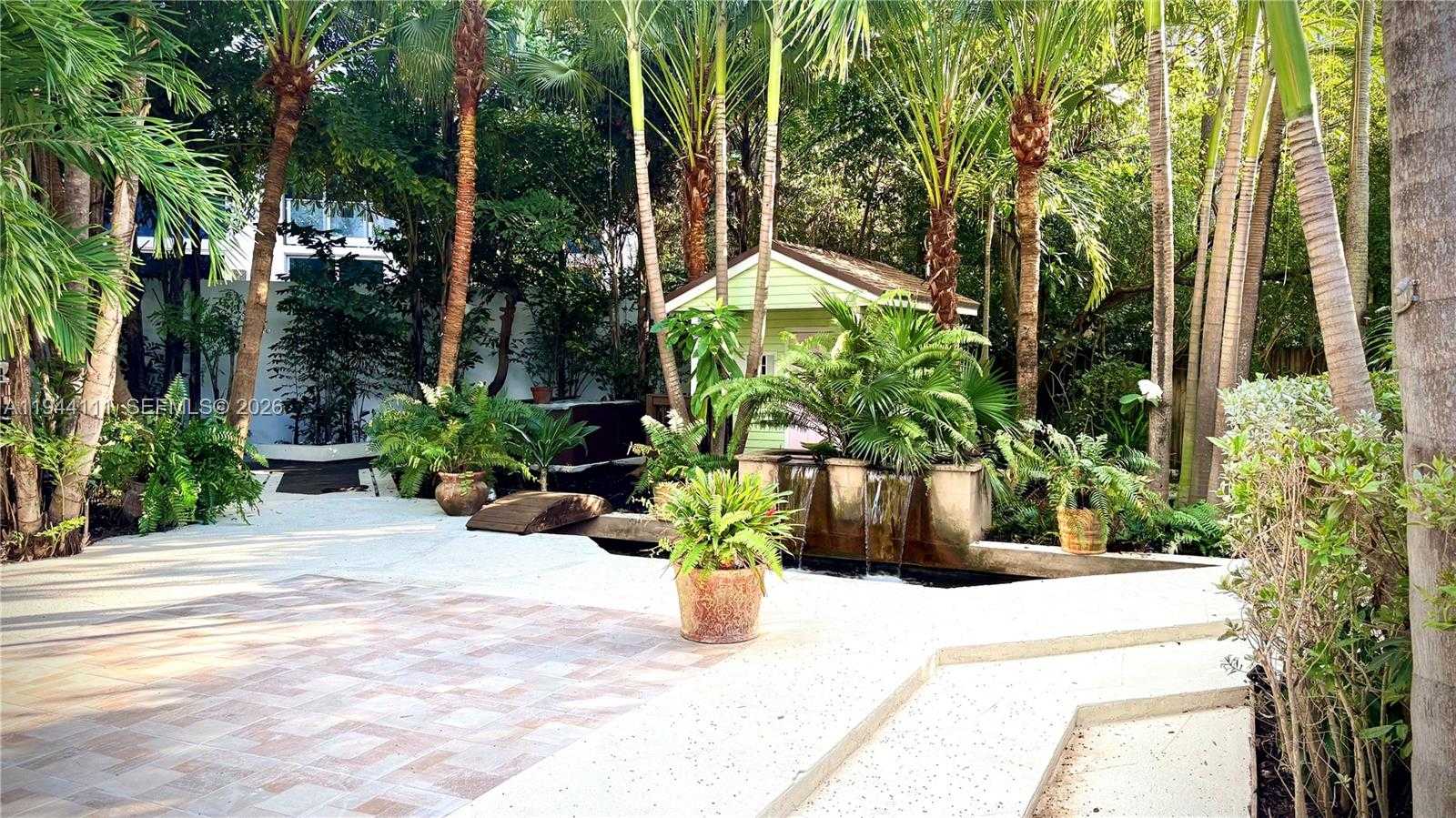 Small Image of 2301 SOUTH MIAMI AVE, Miami Number 2