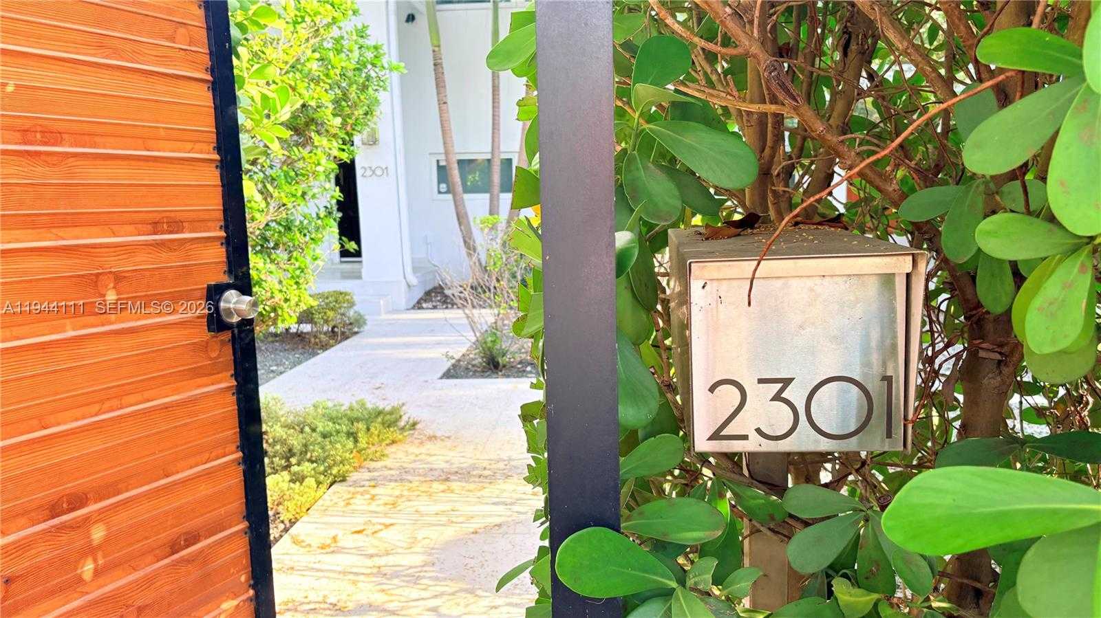 Small Image of 2301 SOUTH MIAMI AVE, Miami Number 22