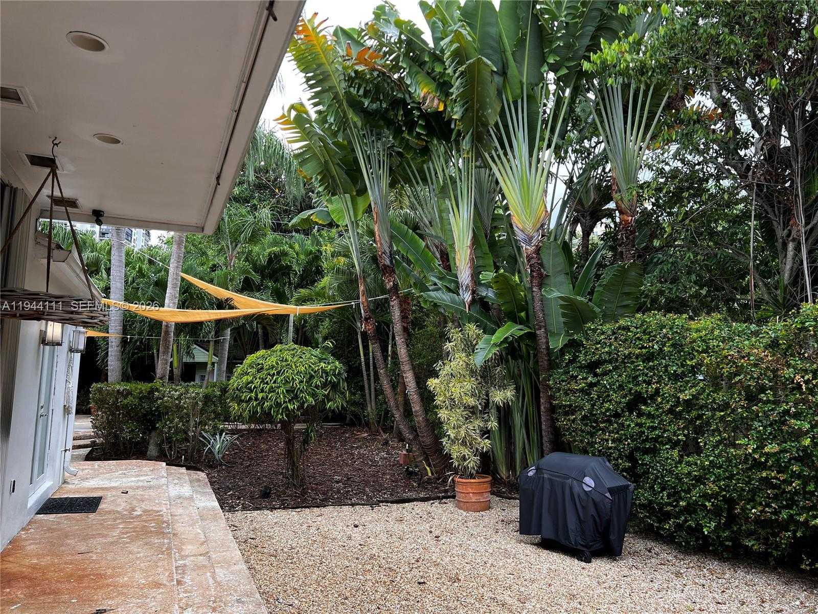 Small Image of 2301 SOUTH MIAMI AVE, Miami Number 24