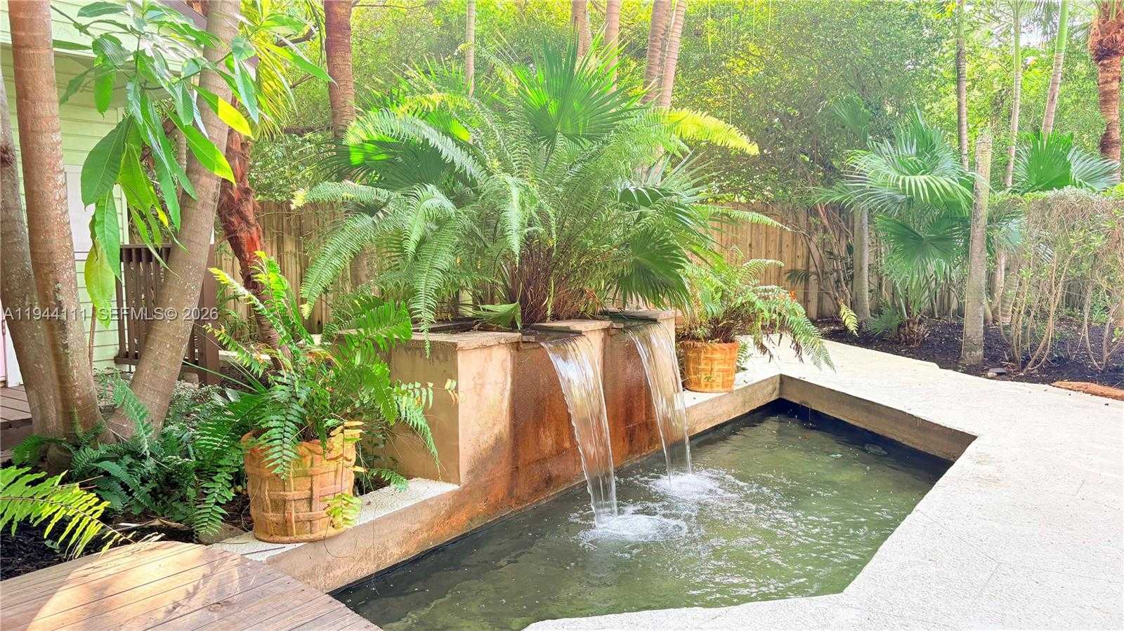 Small Image of 2301 SOUTH MIAMI AVE, Miami Number 3