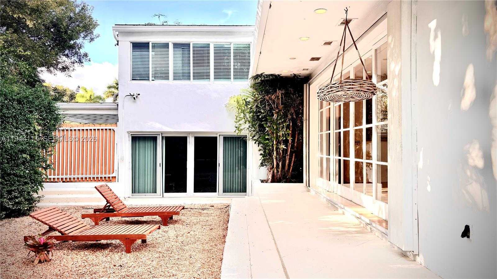 Small Image of 2301 SOUTH MIAMI AVE, Miami Number 30