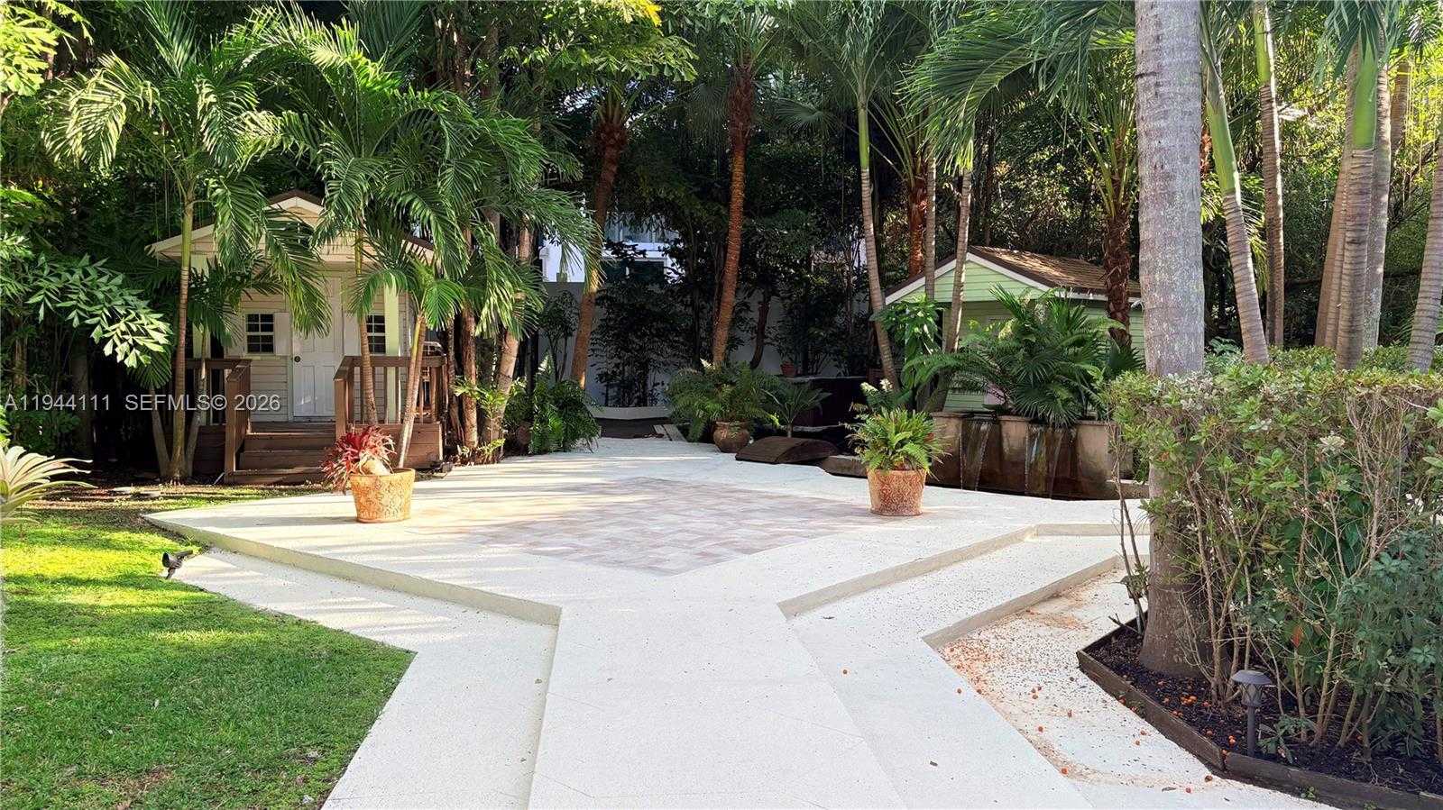 Small Image of 2301 SOUTH MIAMI AVE, Miami Number 35