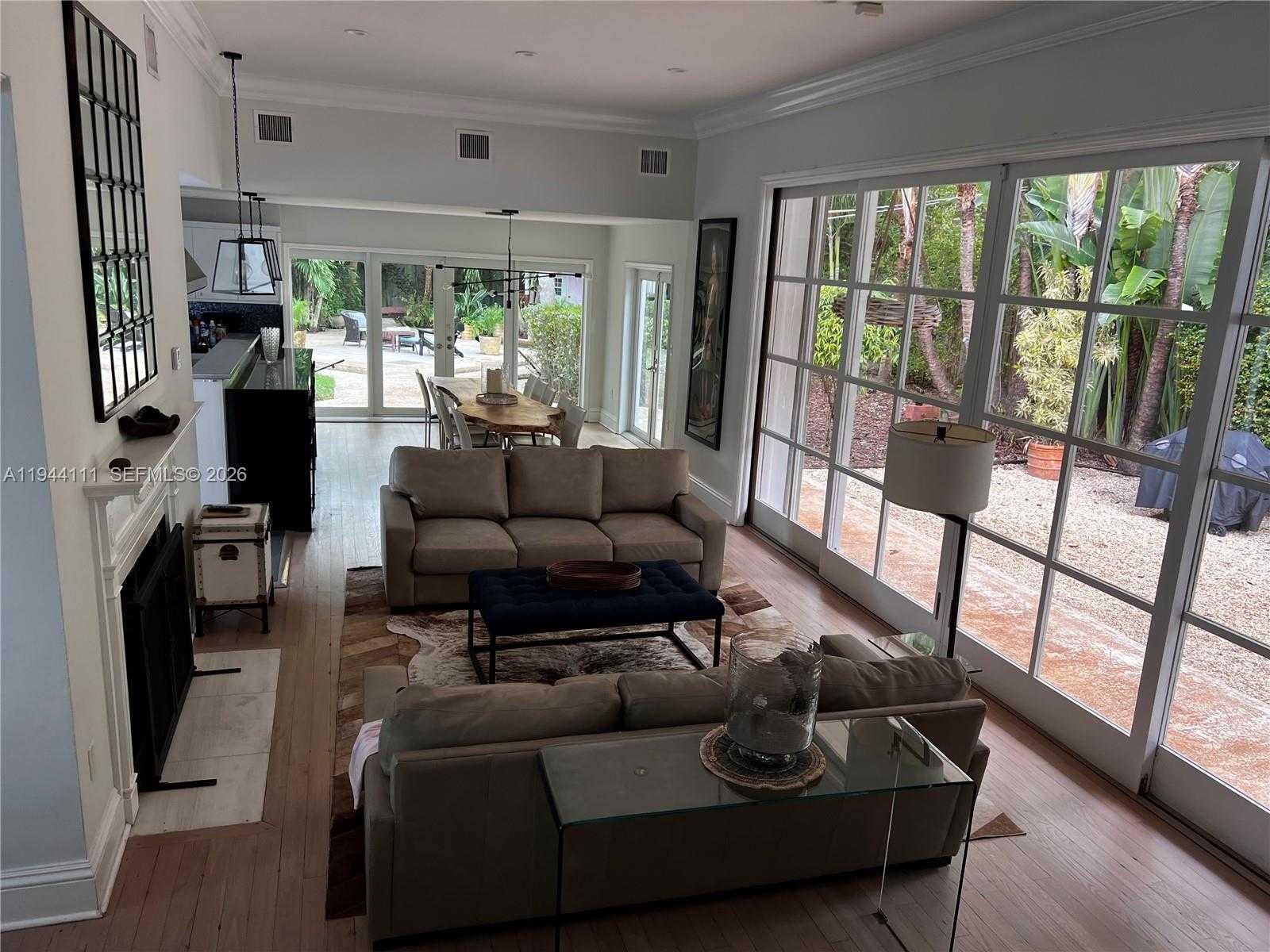 Small Image of 2301 SOUTH MIAMI AVE, Miami Number 63