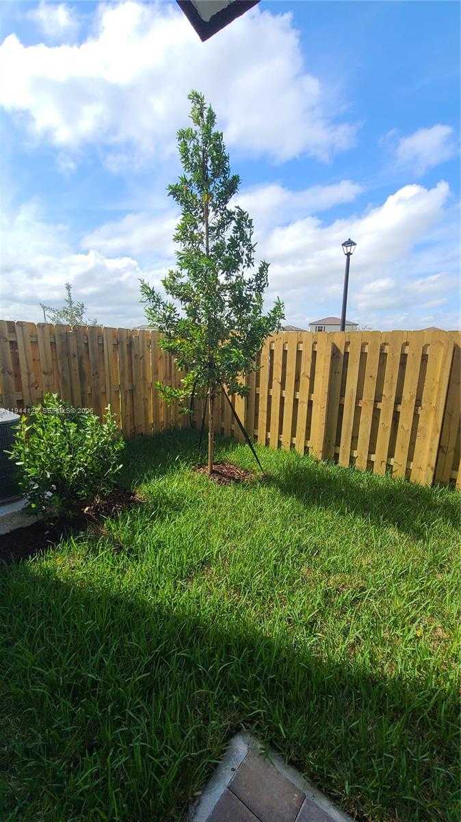 Small Image of 2750 SOUTH EAST 24TH TER #2750, Homestead Number 21