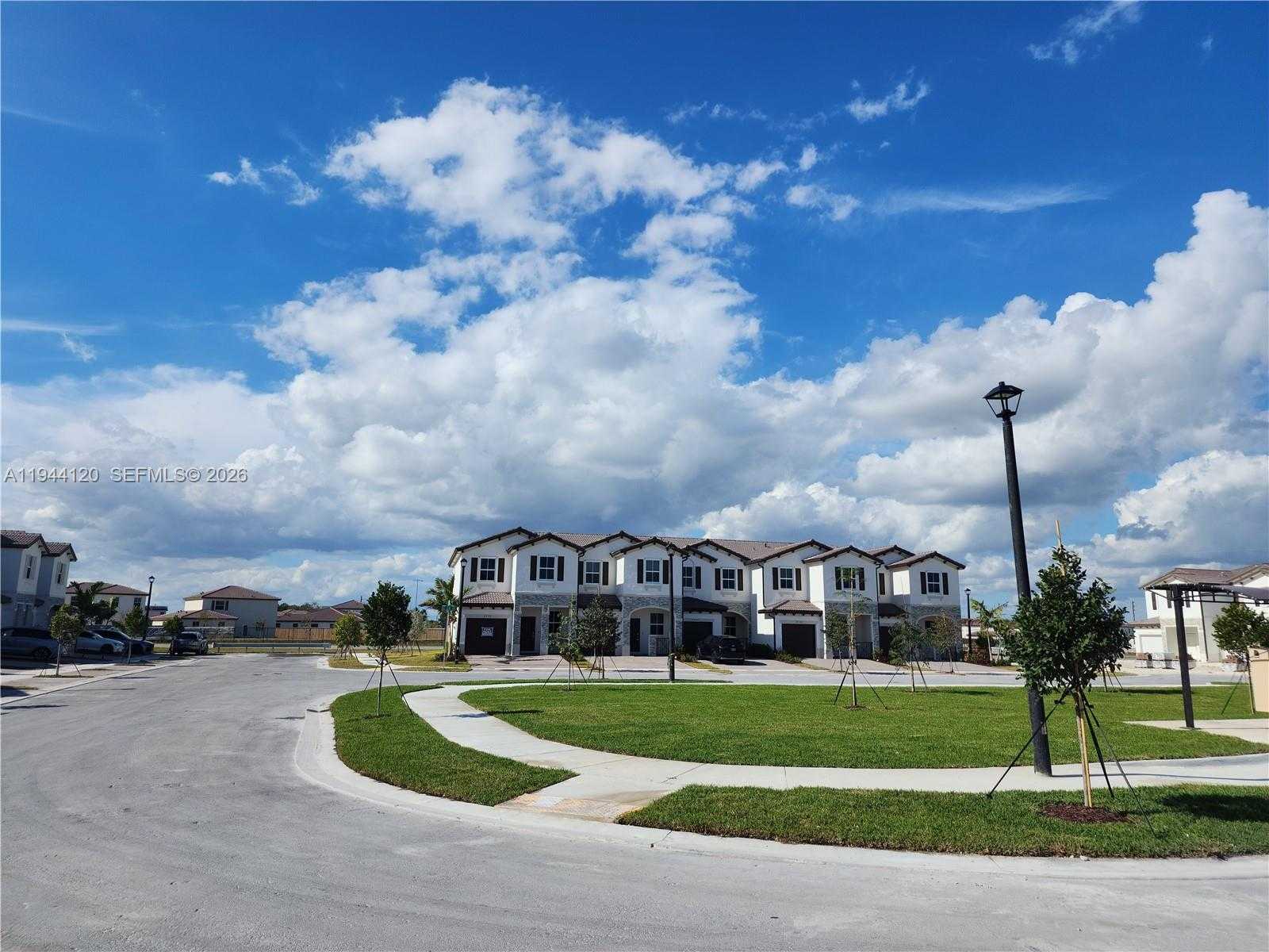 Small Image of 2750 SOUTH EAST 24TH TER #2750, Homestead Number 5