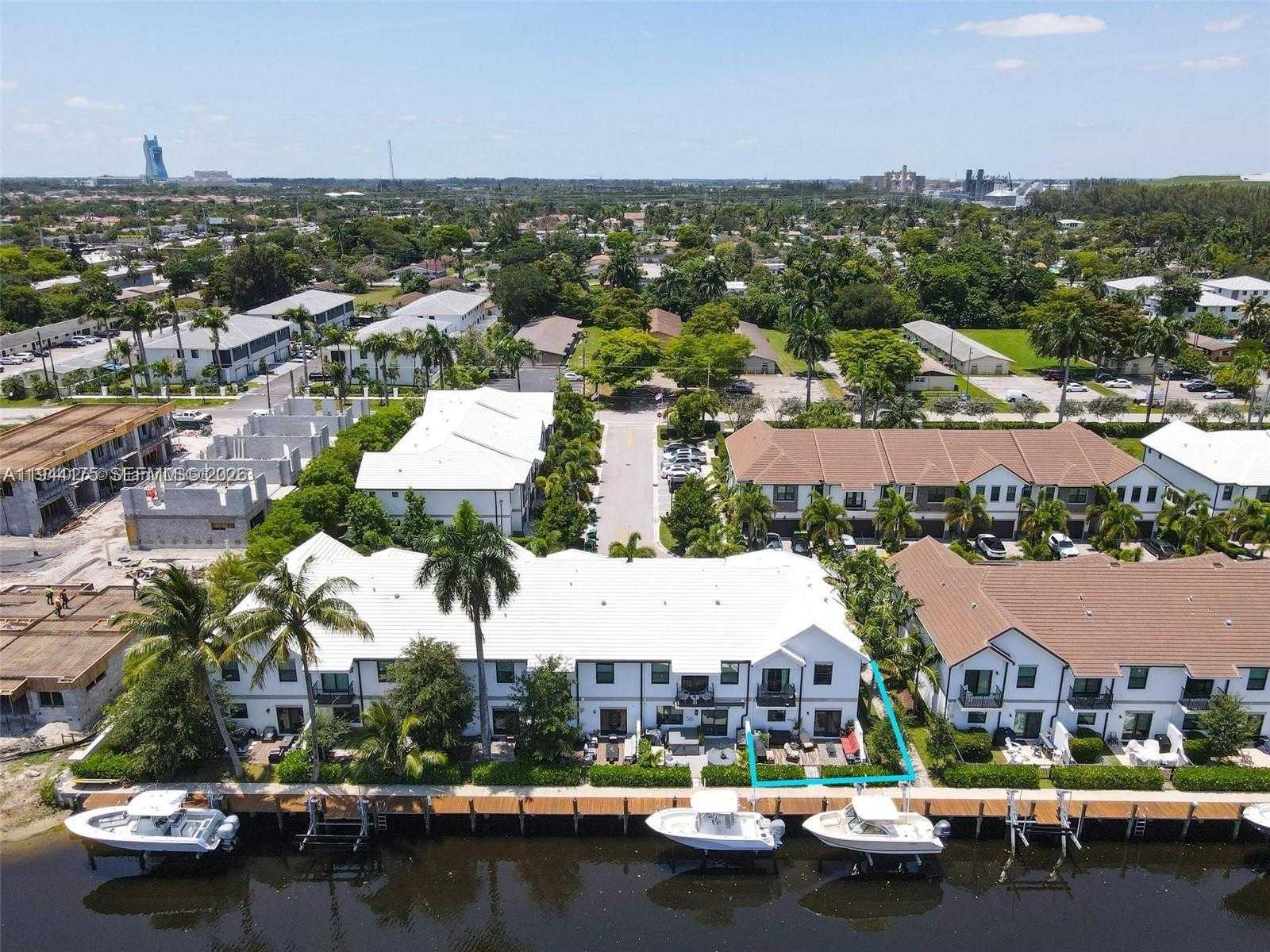 Small Image of 4518 EAST AQUA BELLA LN #4518, Dania Beach Number 16