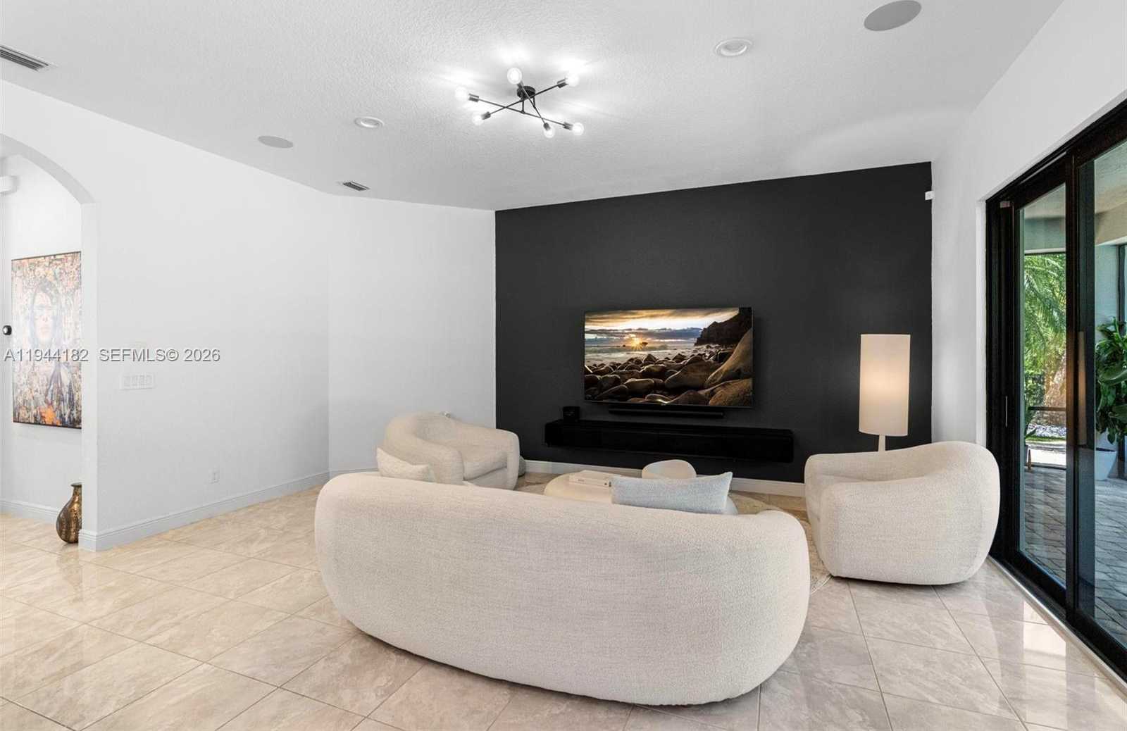 Small Image of 10185 CAMEILLA ST, Parkland Number 11