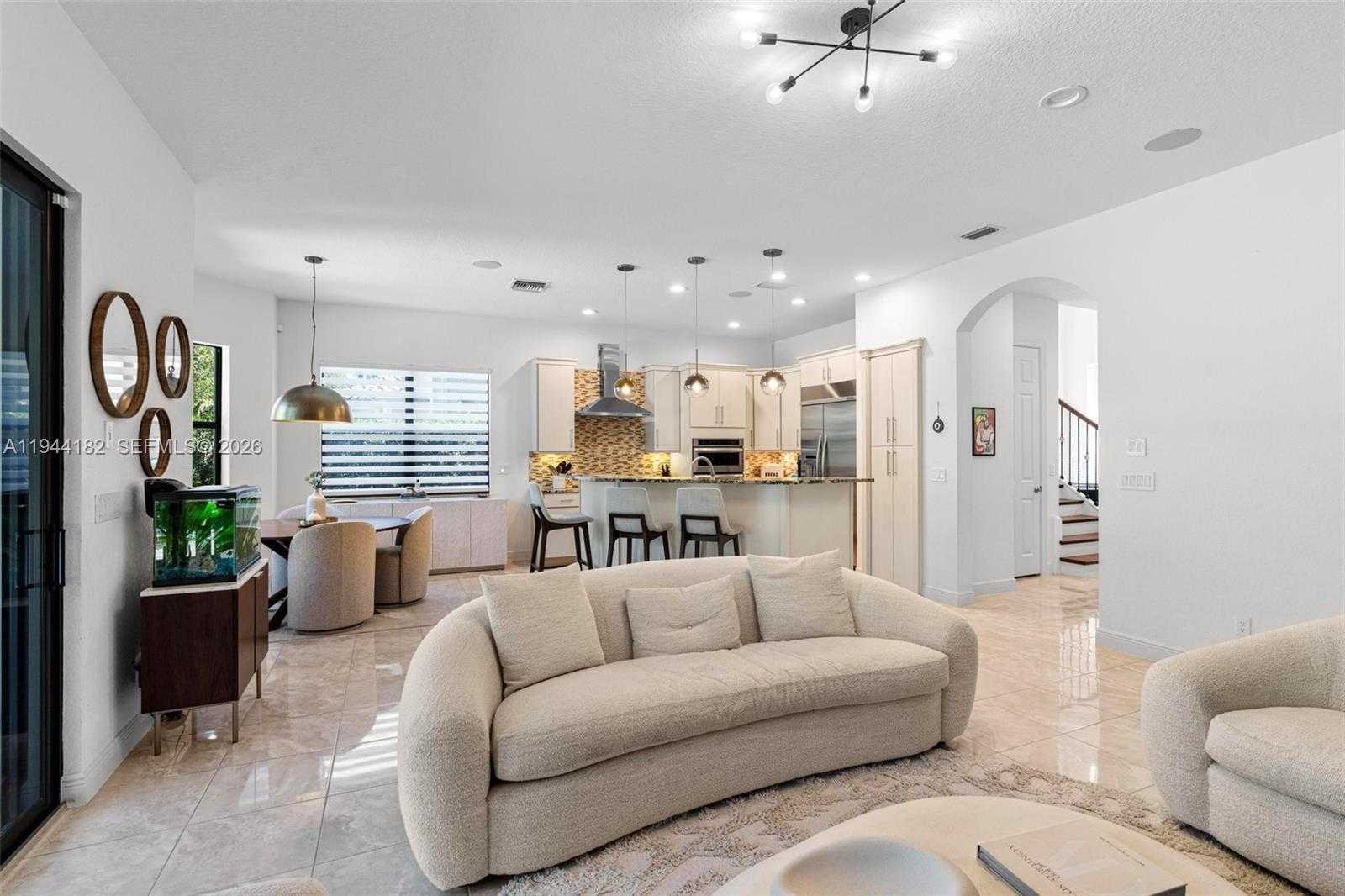 Small Image of 10185 CAMEILLA ST, Parkland Number 12