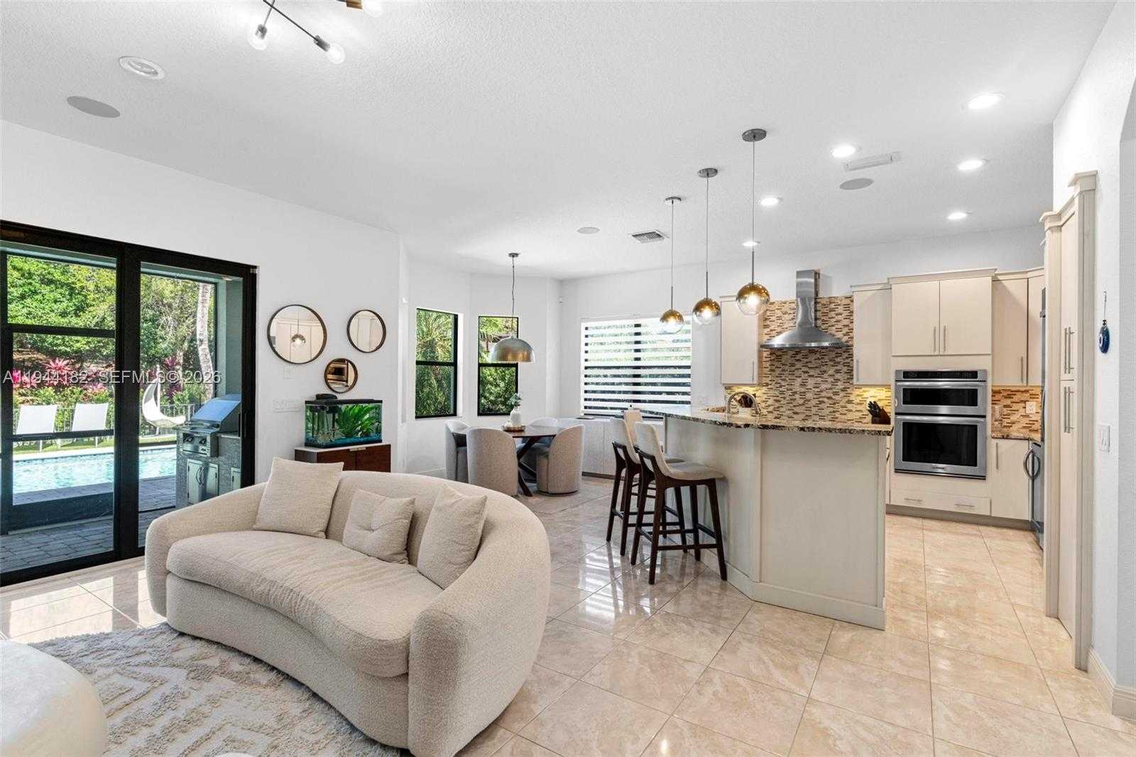 Small Image of 10185 CAMEILLA ST, Parkland Number 13