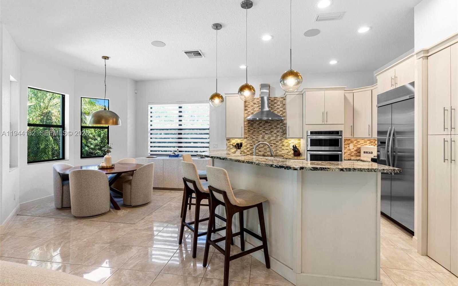 Small Image of 10185 CAMEILLA ST, Parkland Number 14