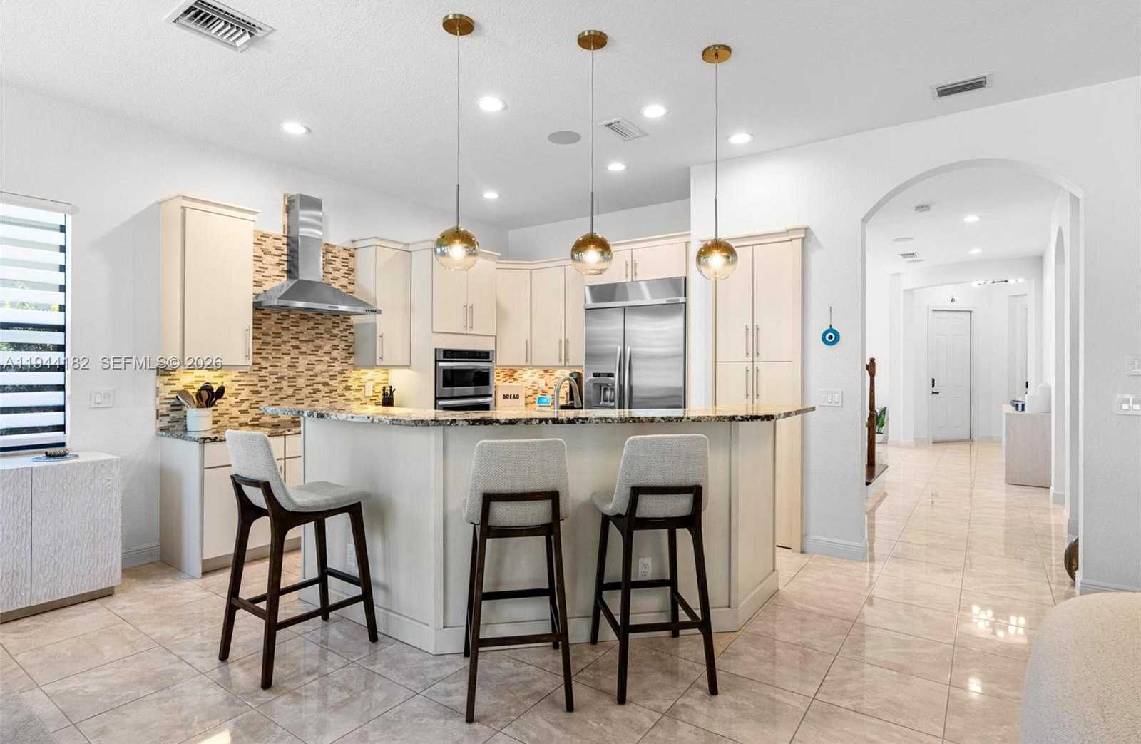 Small Image of 10185 CAMEILLA ST, Parkland Number 15