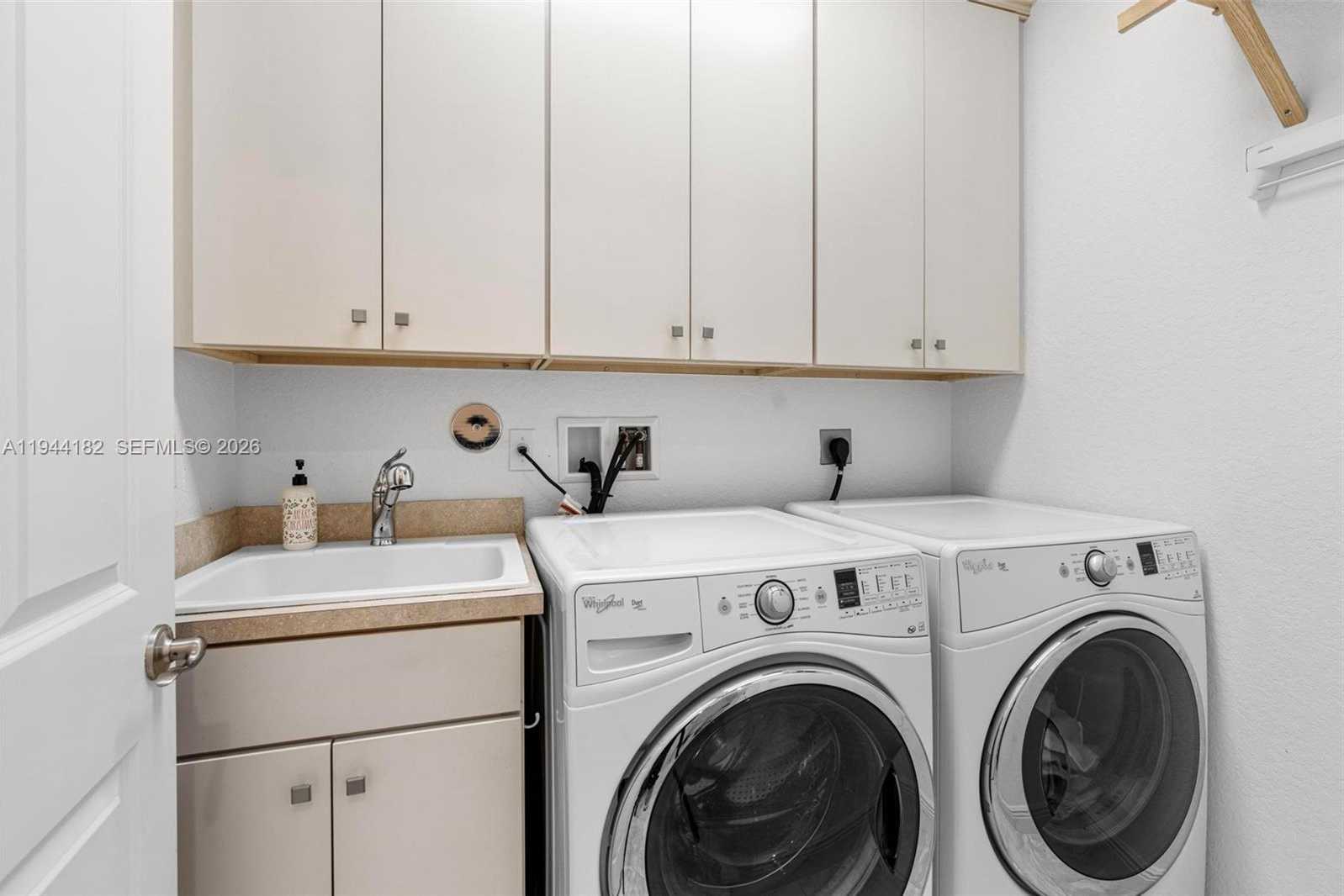 Small Image of 10185 CAMEILLA ST, Parkland Number 26