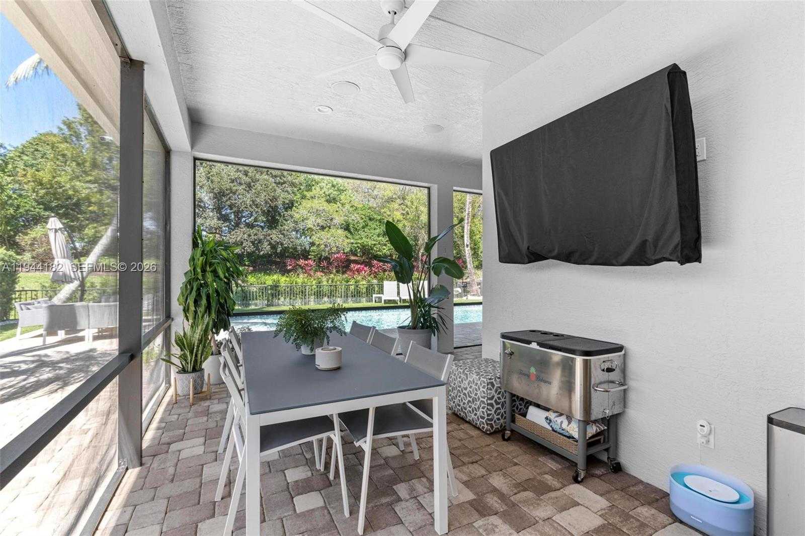 Small Image of 10185 CAMEILLA ST, Parkland Number 38