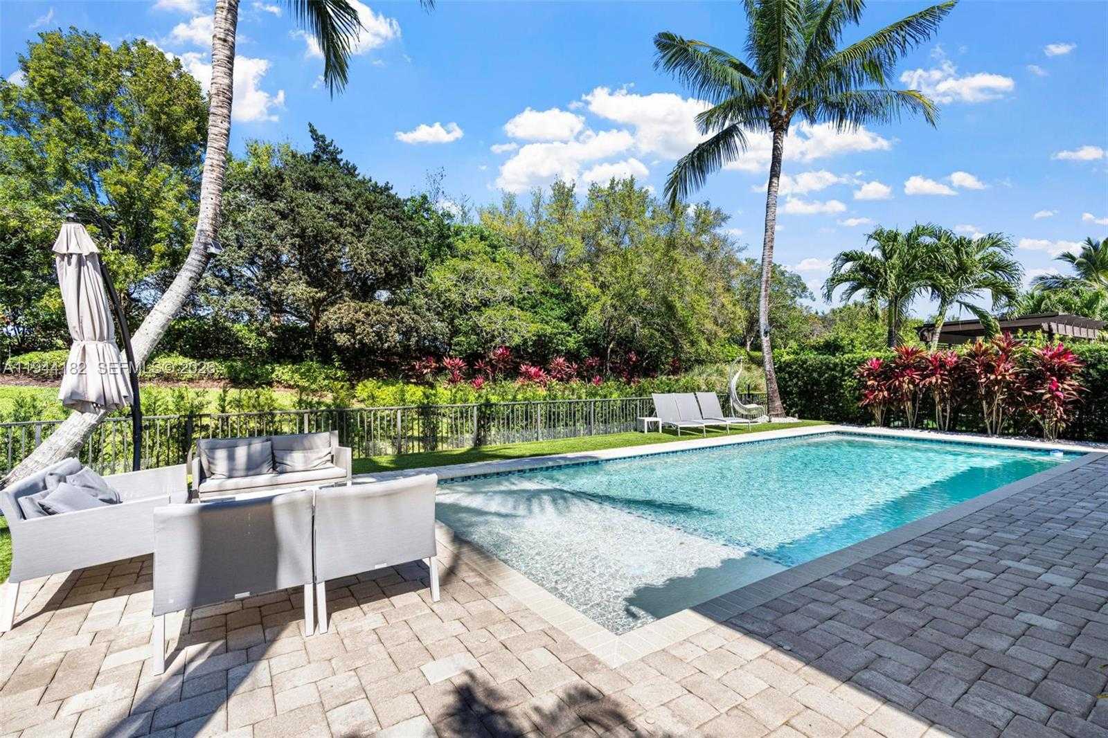 Small Image of 10185 CAMEILLA ST, Parkland Number 39