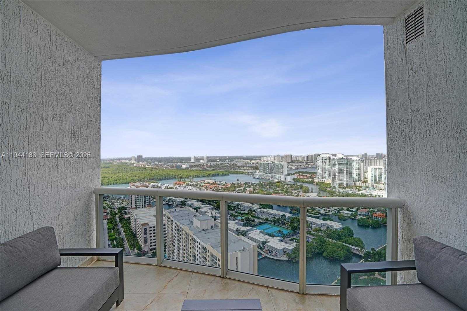 Small Image of 15901 COLLINS AVE #3006, Sunny Isles Beach Number 23