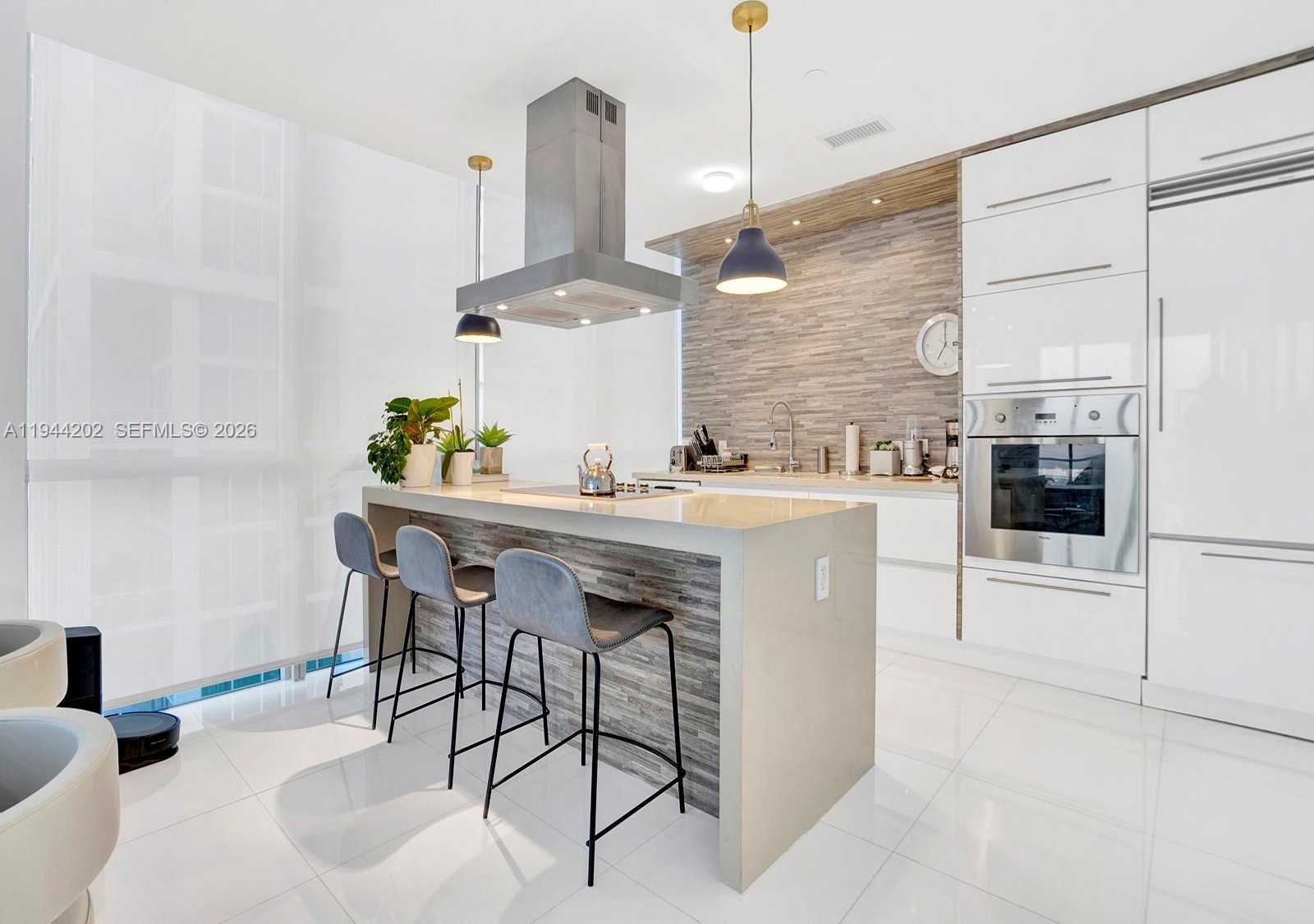 Small Image of 1100 BISCAYNE BLVD #4001, Miami Number 12