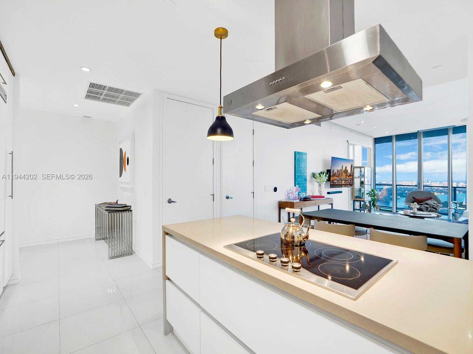 Small Image of 1100 BISCAYNE BLVD #4001, Miami Number 15