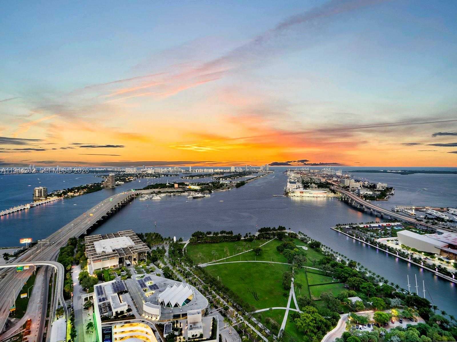 Small Image of 1100 BISCAYNE BLVD #4001, Miami Number 25