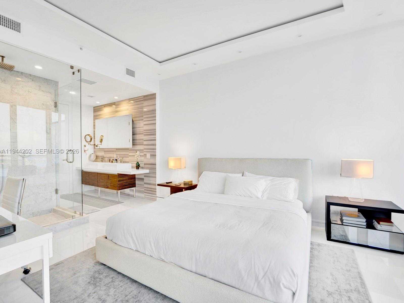 Small Image of 1100 BISCAYNE BLVD #4001, Miami Number 5