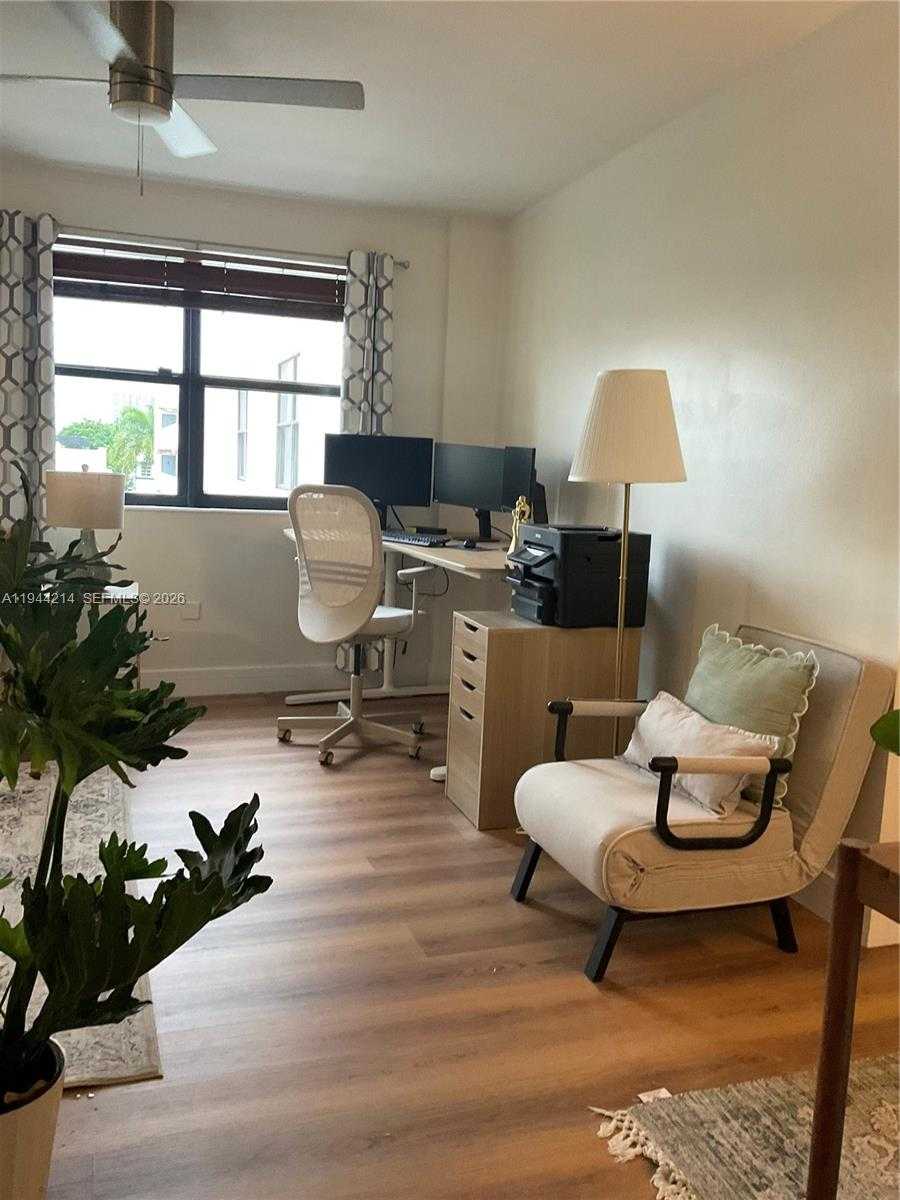 Small Image of 1390 OCEAN DR #404, Miami Beach Number 6