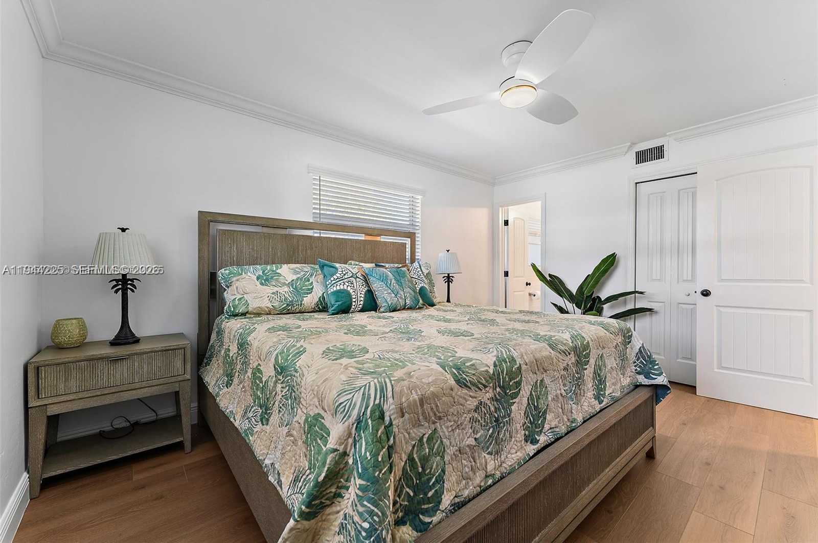 Small Image of 324 TEQUESTA, Tequesta Number 20