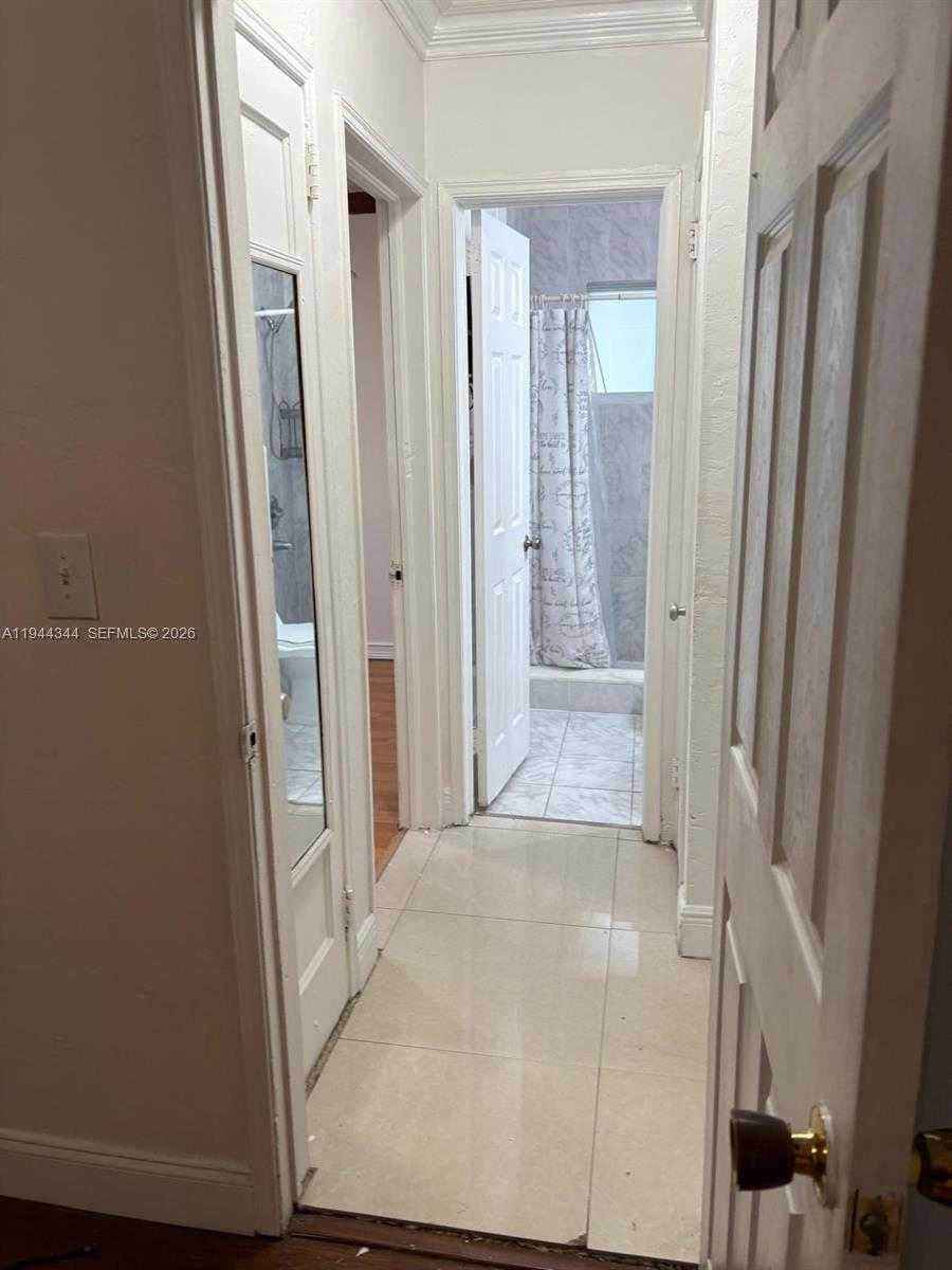 Small Image of 2830 NORTH WEST 66TH ST #2830, Miami Number 10
