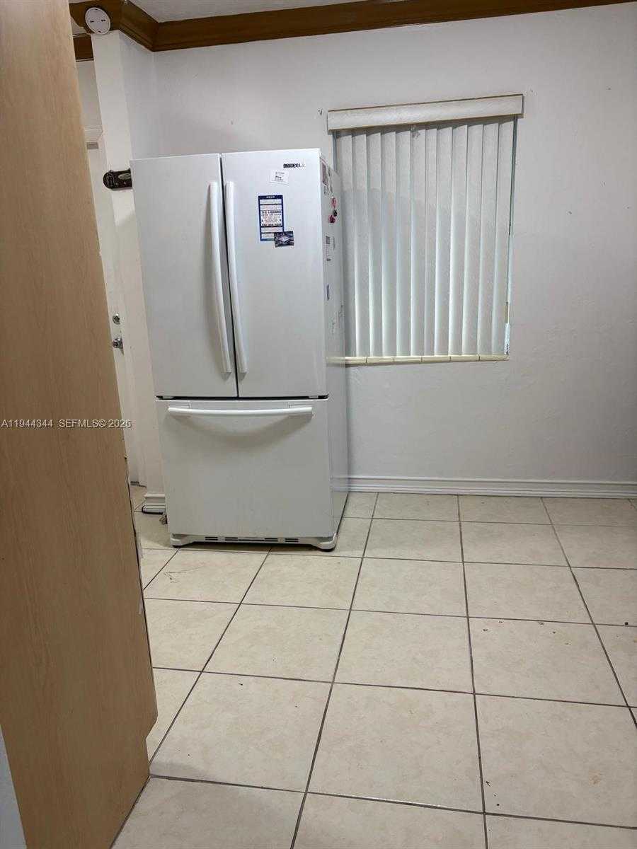Small Image of 2830 NORTH WEST 66TH ST #2830, Miami Number 3