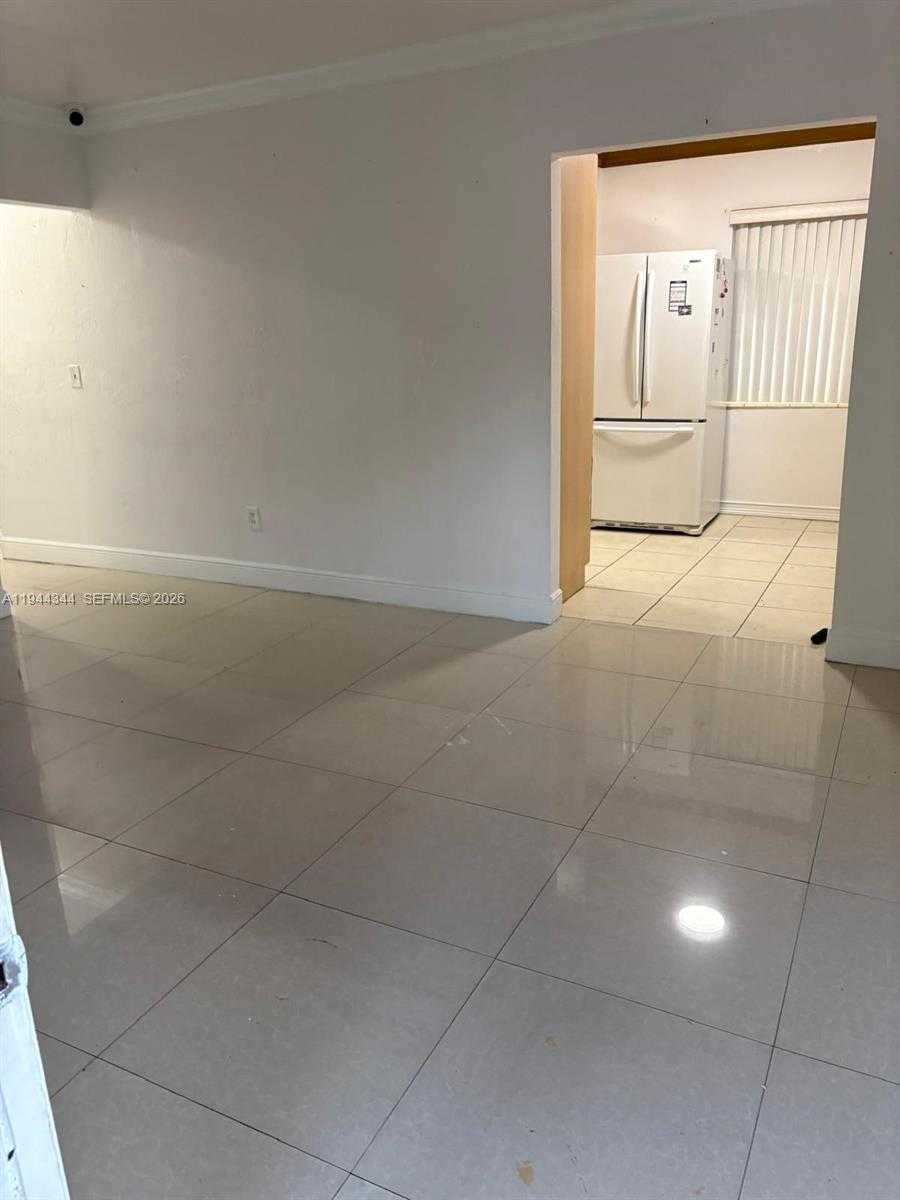 Small Image of 2830 NORTH WEST 66TH ST #2830, Miami Number 4