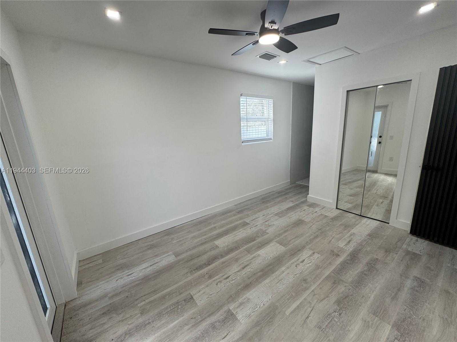 Small Image of 8600 TAFT ST #8600, Pembroke Pines Number 31