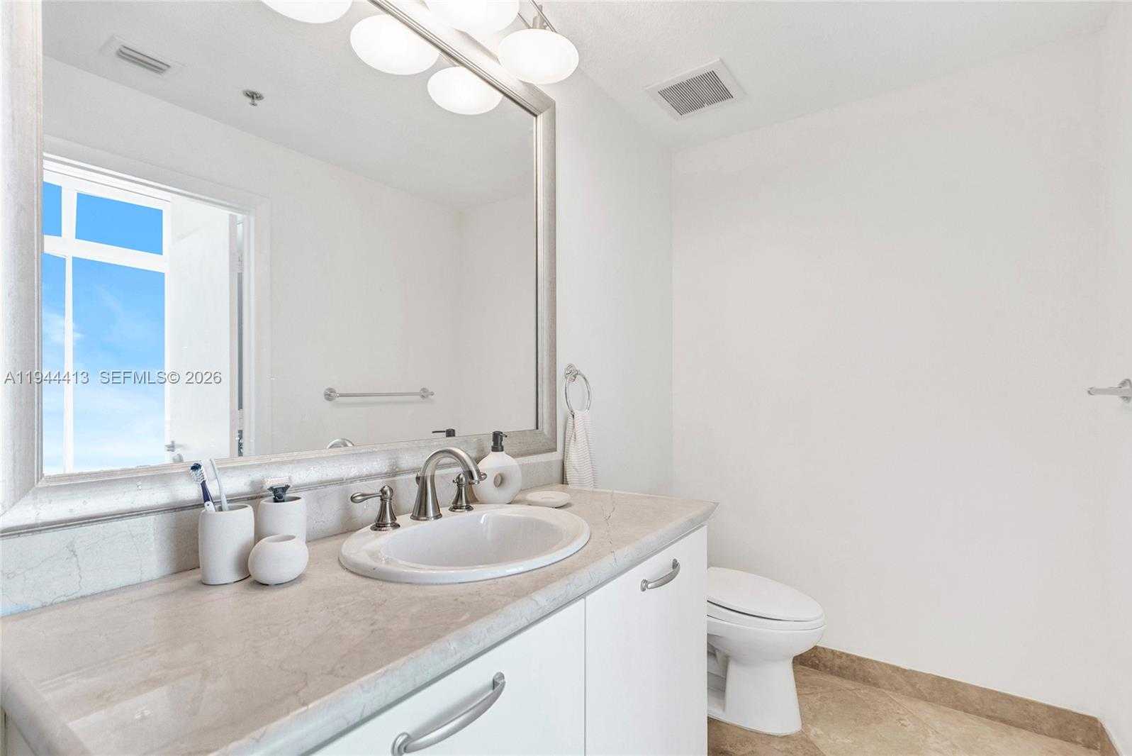 Small Image of 6515 COLLINS AVE #1806, Miami Beach Number 15