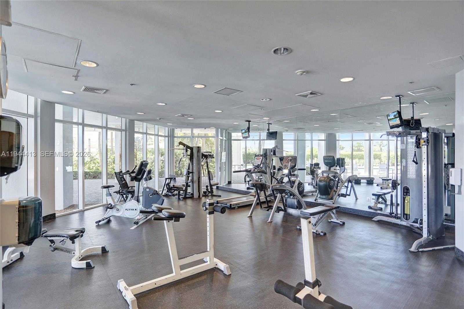 Small Image of 6515 COLLINS AVE #1806, Miami Beach Number 18