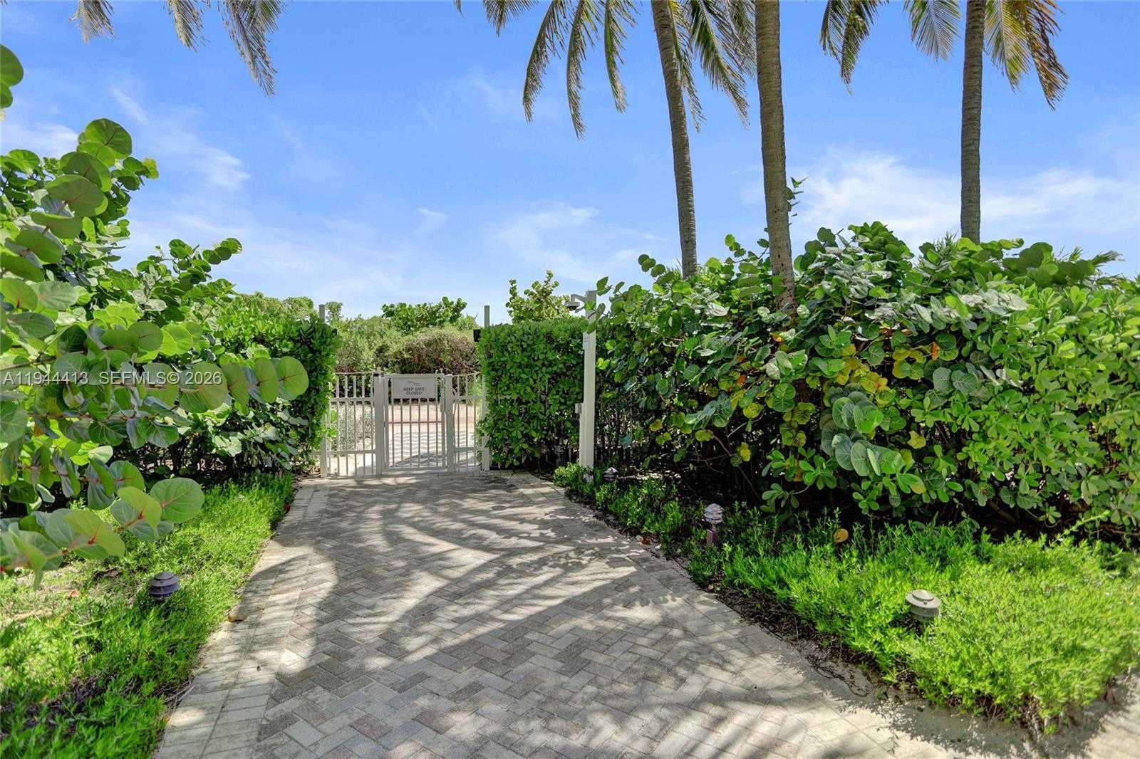 Small Image of 6515 COLLINS AVE #1806, Miami Beach Number 24