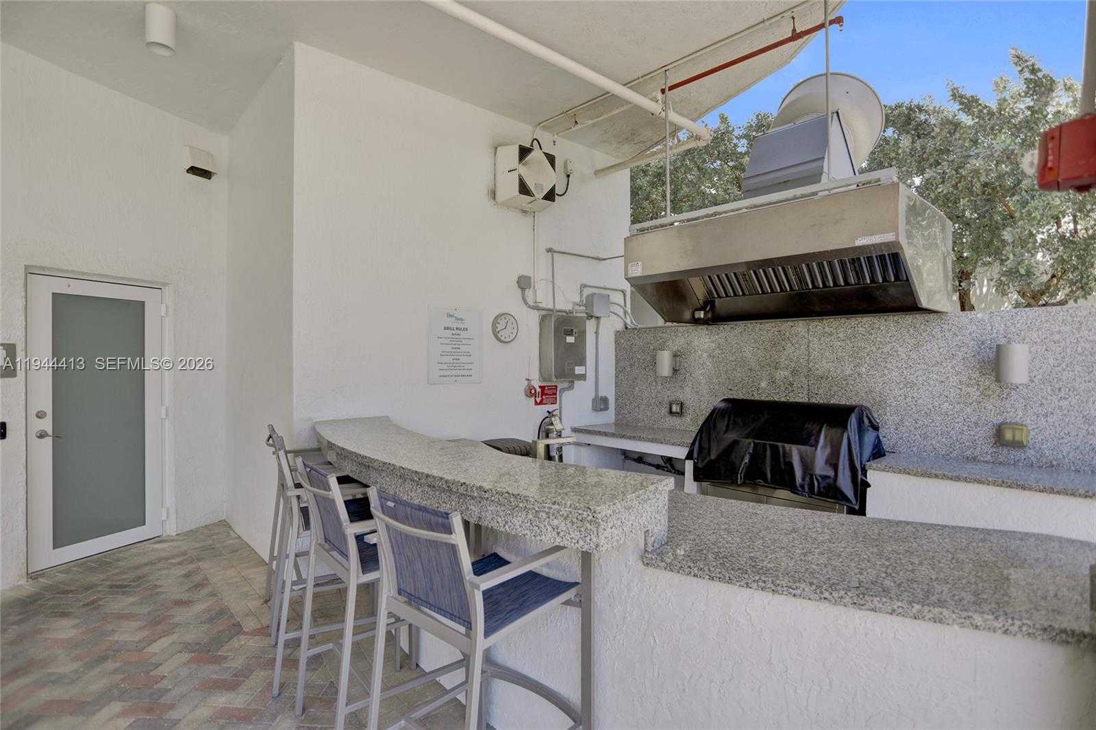 Small Image of 6515 COLLINS AVE #1806, Miami Beach Number 28