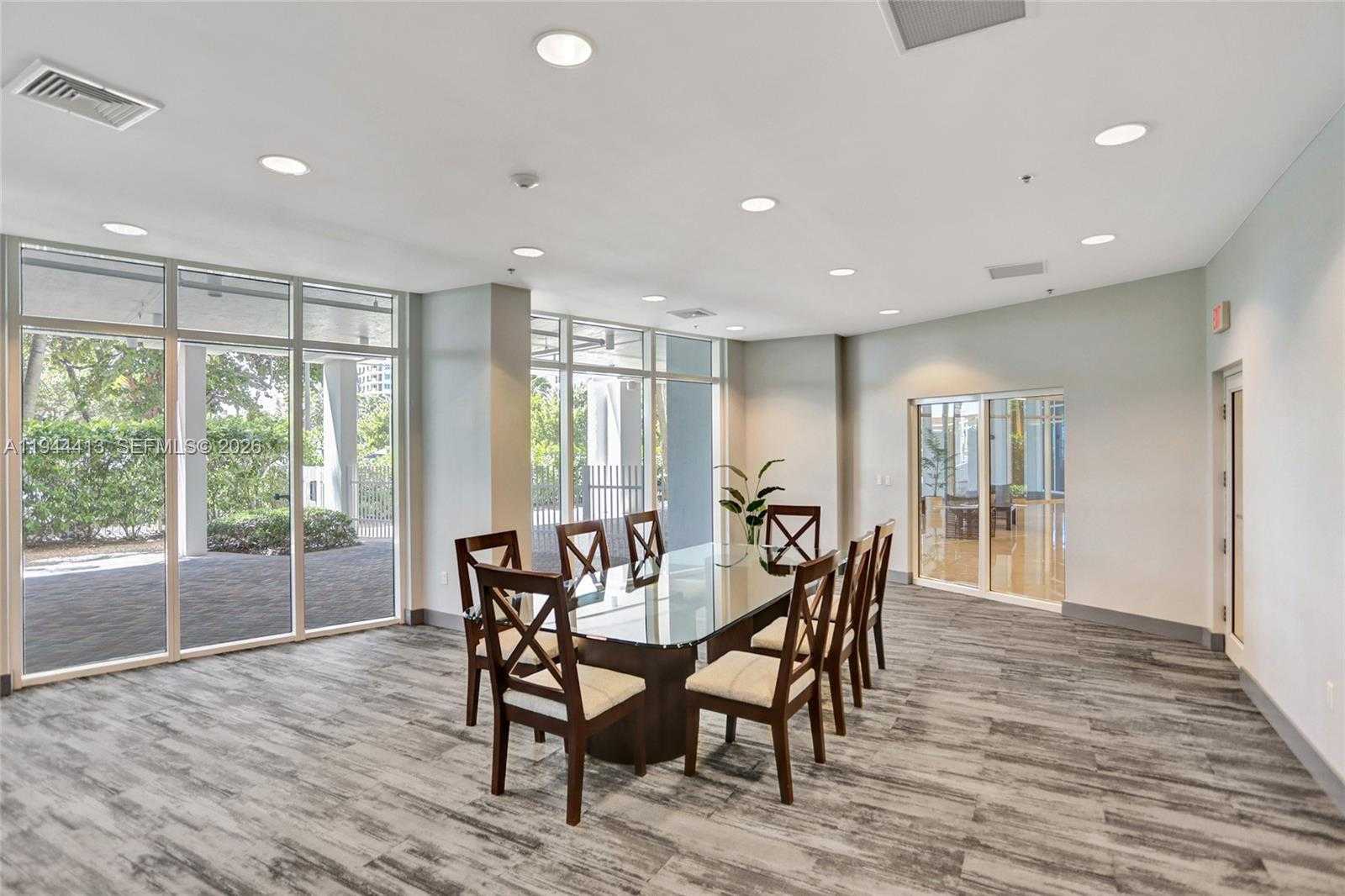 Small Image of 6515 COLLINS AVE #1806, Miami Beach Number 43