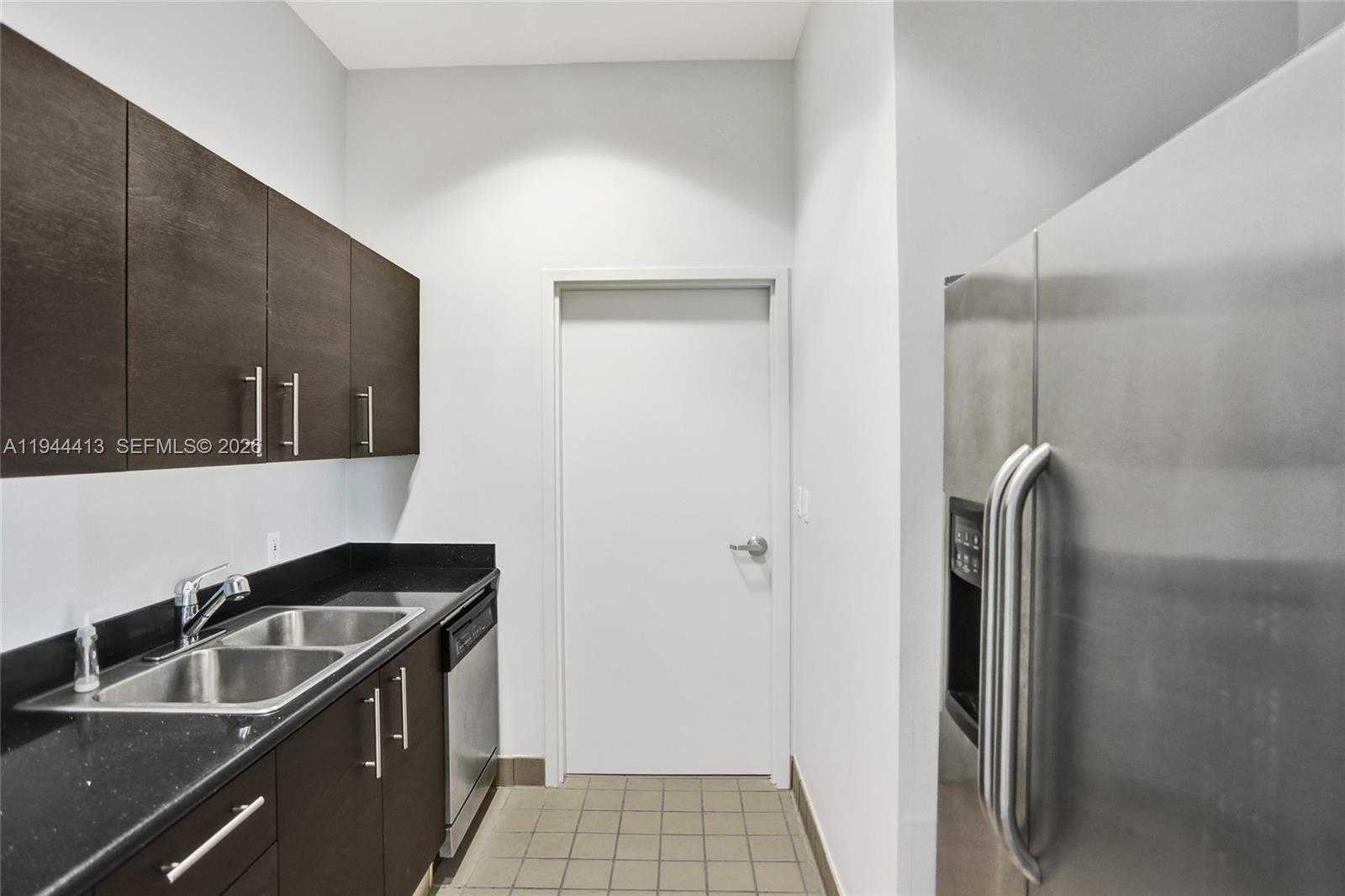 Small Image of 6515 COLLINS AVE #1806, Miami Beach Number 58
