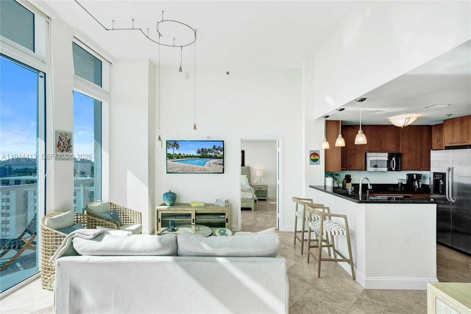 Small Image of 6515 COLLINS AVE #1806, Miami Beach Number 9