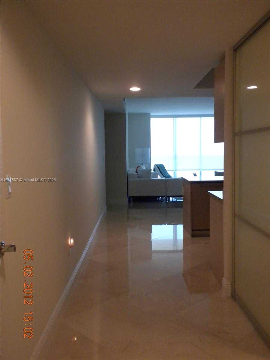 Small Image of 1830 #4311, Hallandale Beach Number 2