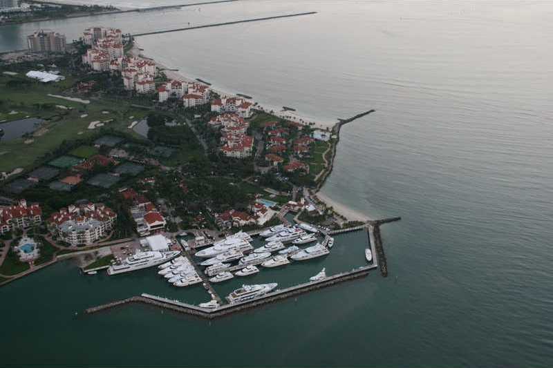 Small Image of 19244 Fisher Island Dr, Miami Beach, FL 33109, USA Number 11