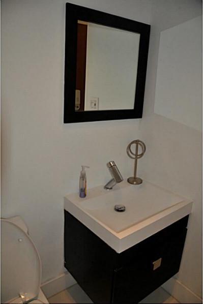Small Image of 3801 S Ocean Dr, Hollywood, FL 33019, USA Number 12