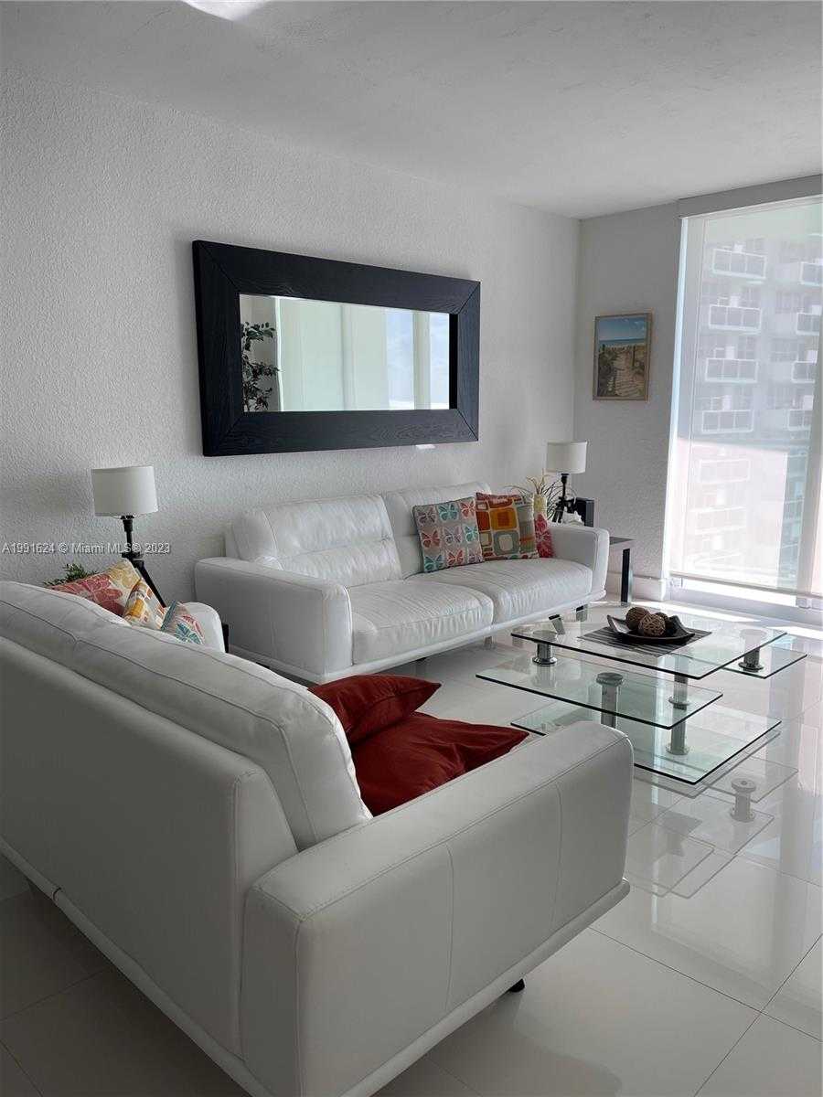 Small Image of 3801 S Ocean Dr, Hollywood, FL 33019, USA Number 5
