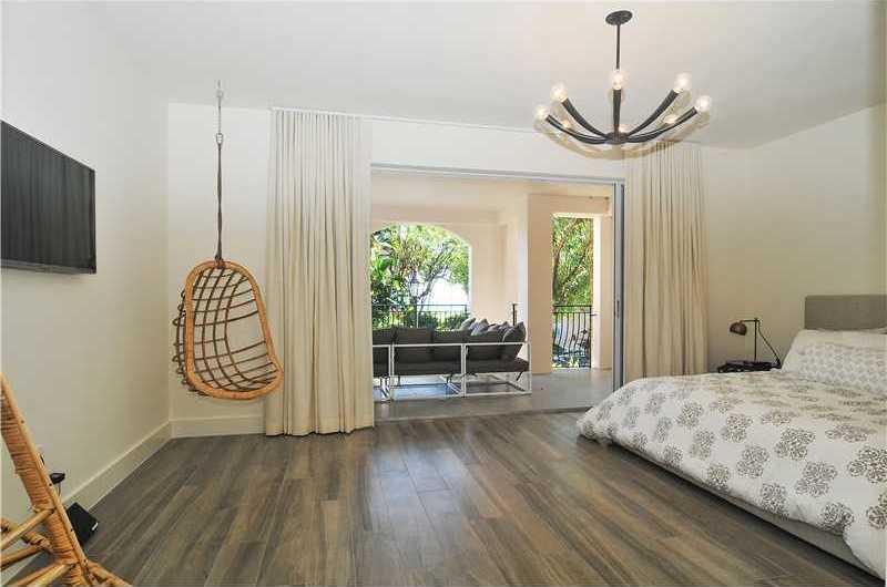 Small Image of 19114 Fisher Island Dr, Miami Beach, FL 33109, USA Number 6