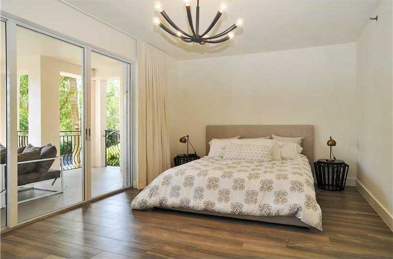 Small Image of 19114 Fisher Island Dr, Miami Beach, FL 33109, USA Number 7