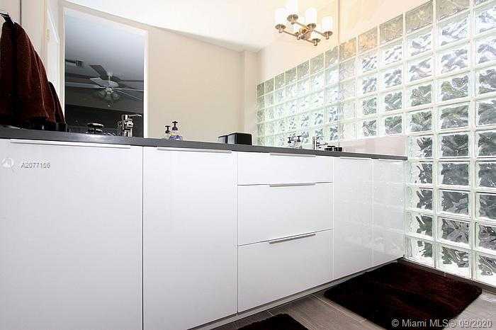 Small Image of 340 ATLANTIC RD, Key Biscayne Number 15