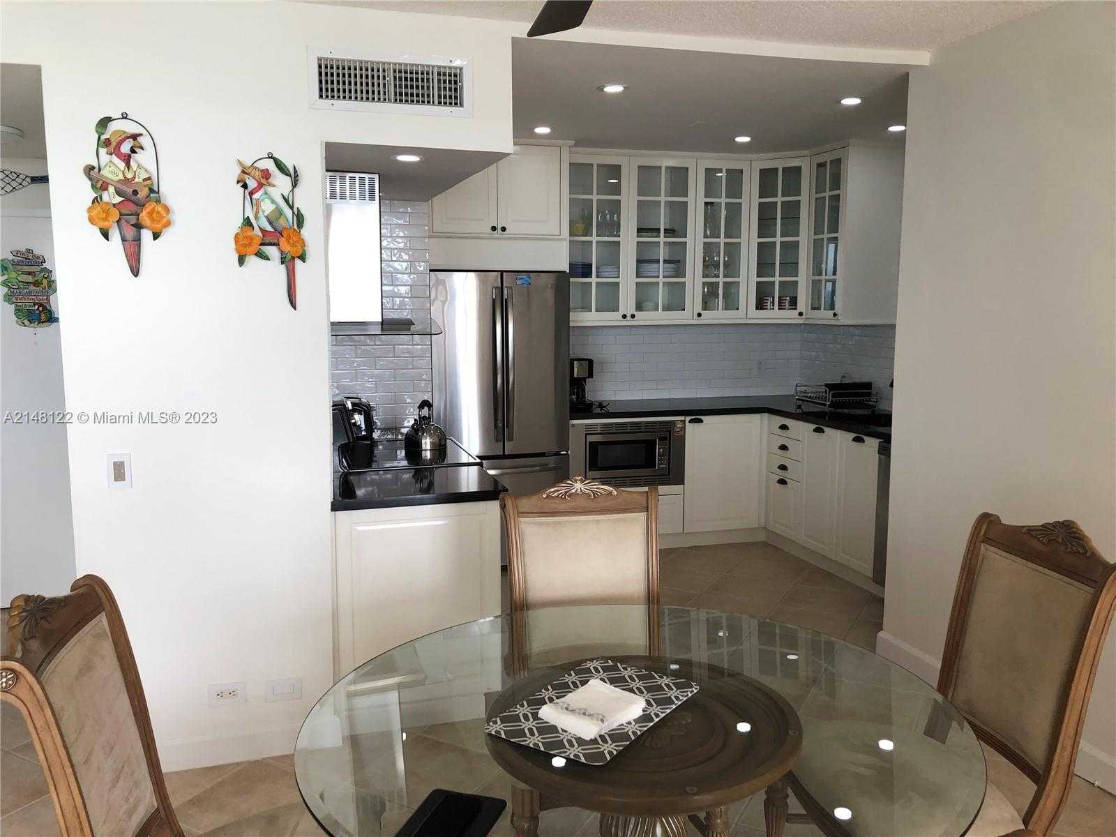 Small Image of 3505 SOUTH OCEAN DR #1015, Hollywood Number 2