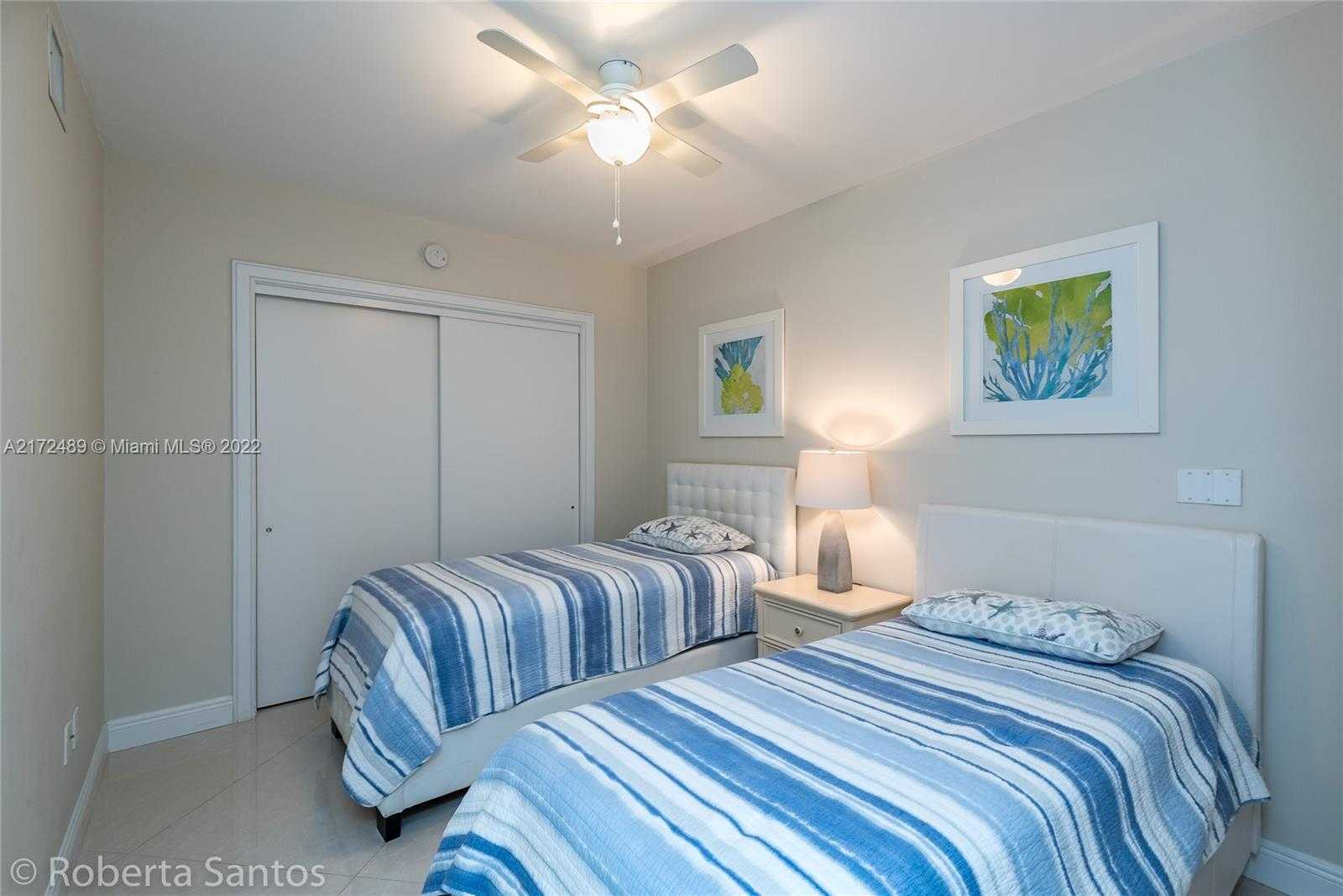Small Image of 1830 S Ocean Dr, Hallandale Beach, FL 33009, USA Number 12