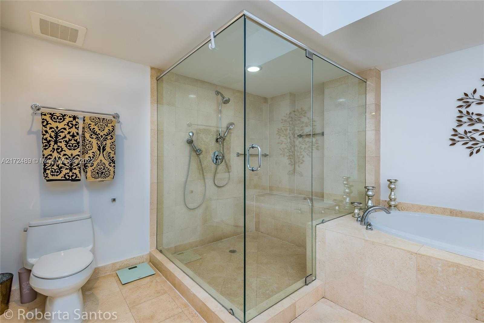 Small Image of 1830 S Ocean Dr, Hallandale Beach, FL 33009, USA Number 20
