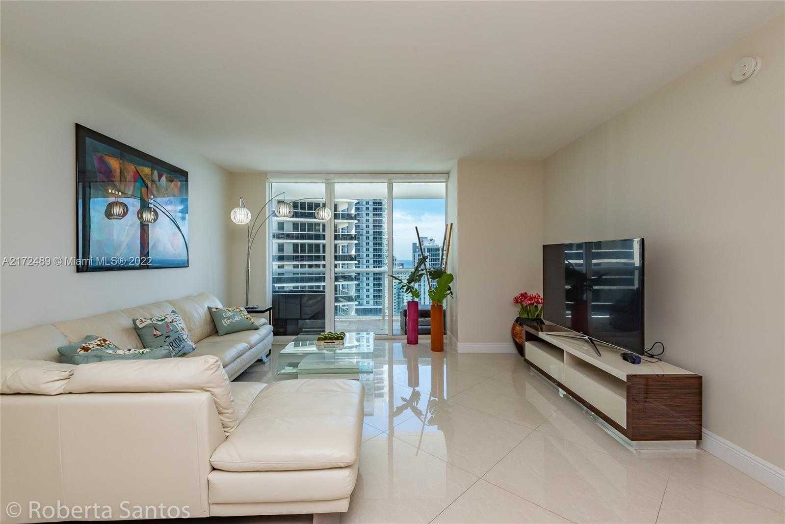 Small Image of 1830 S Ocean Dr, Hallandale Beach, FL 33009, USA Number 4