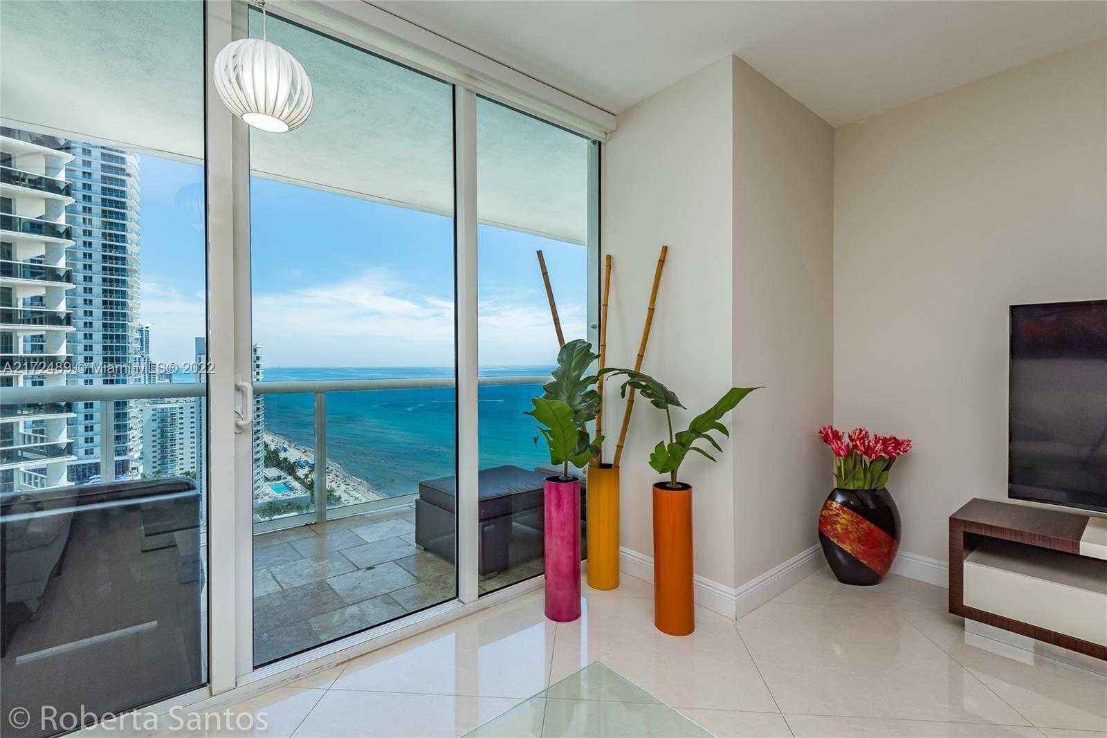 Small Image of 1830 S Ocean Dr, Hallandale Beach, FL 33009, USA Number 5