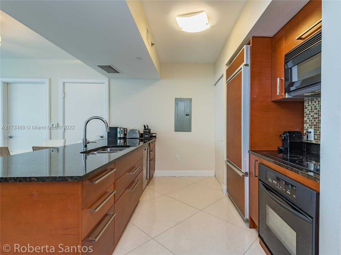 Small Image of 1830 S Ocean Dr, Hallandale Beach, FL 33009, USA Number 6