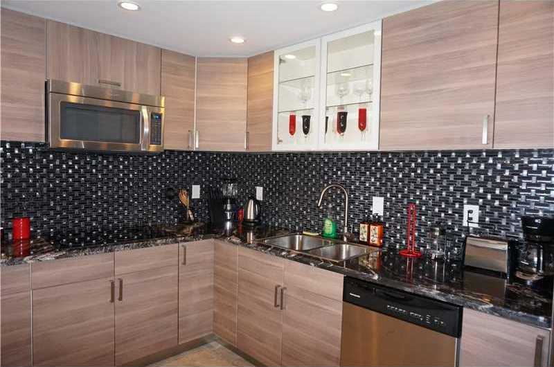 Small Image of 19370 COLLINS AV SEASONAL #1611, Sunny Isles Beach Number 3